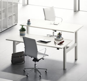 mesa de trabajo contemporánea