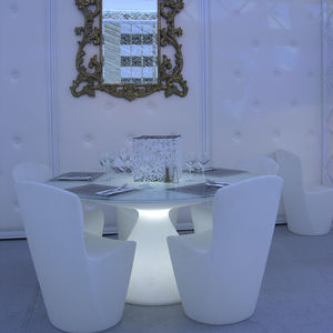 mesa de comedor contemporánea