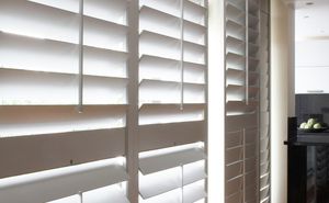 contraventana corredera