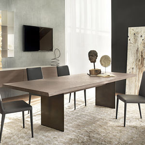 mesa de comedor contemporánea