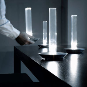lámpara de mesa