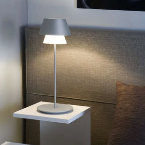 lámpara de mesa