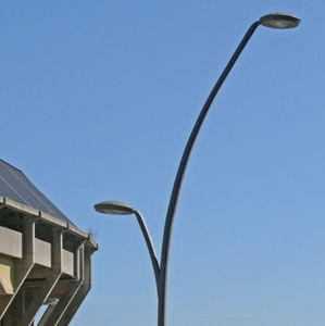 mástil de iluminación / de aluminio extruido / de aluminio fundido / de poliuretano