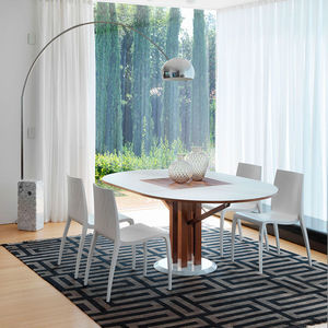 mesa contemporánea