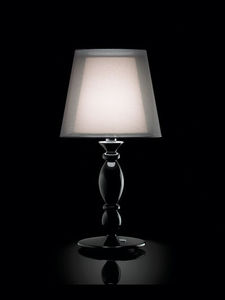 lámpara de mesa
