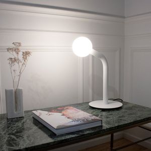 lámpara de mesa
