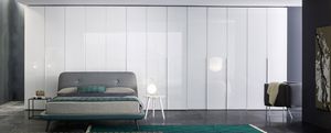 armario contemporáneo / de vidrio lacado / de melamina / con puertas batientes