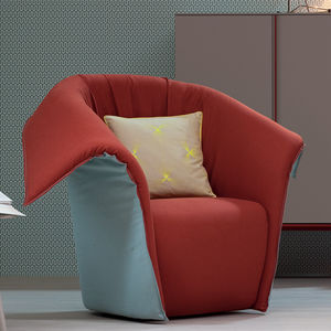 sillón contemporáneo / de tejido / de cuero / de fieltro