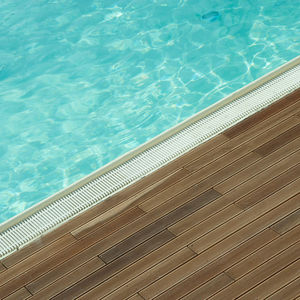 tarimas de exterior de madera maciza