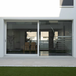 ventana de madera