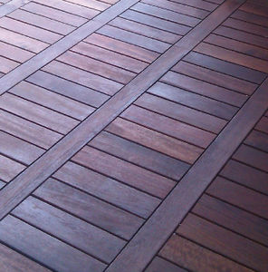 tarimas de exterior de madera maciza