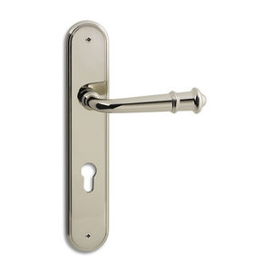 manilla de puerta / de latón / clásica / cromada
