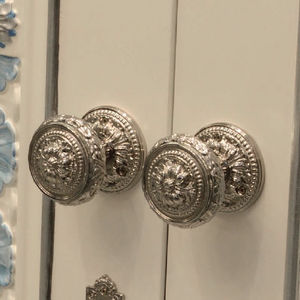 pomo de puerta clásico