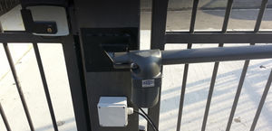 automatización para portón abatible
