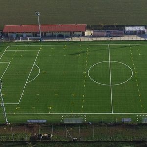 césped sintético / en rollo / para campo deportivo