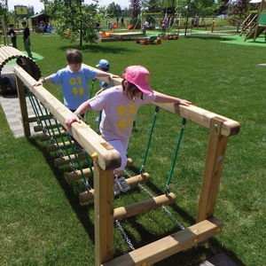 puente para parques infantiles