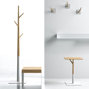 taburete de ducha de madera