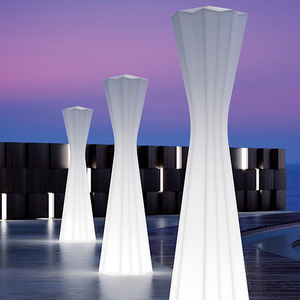 columna luminosa contemporánea