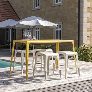 conjunto de mesa y silla contemporáneo