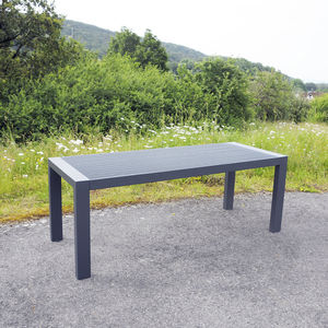 mesa contemporánea