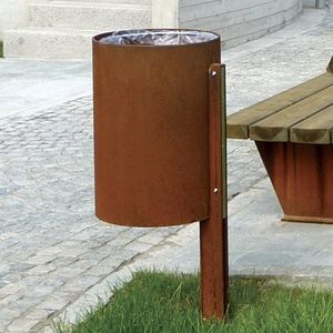 cubo de basura público