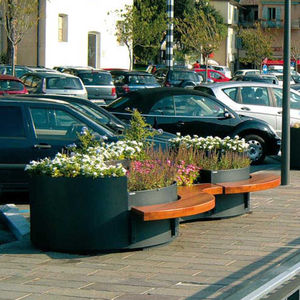 jardinera de madera de frondosa