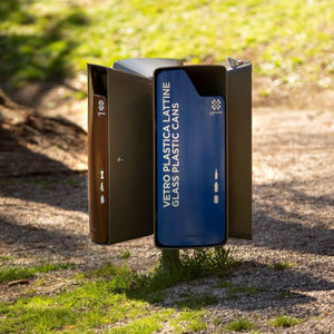 cubo de basura público