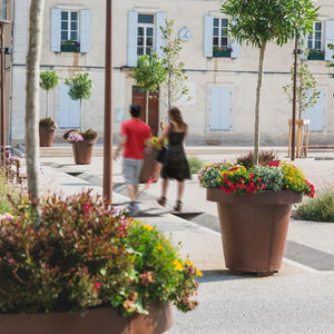 jardinera de acero COR-TEN®