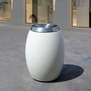 cubo de basura público