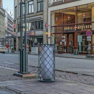 soporte de bolsa de basura público