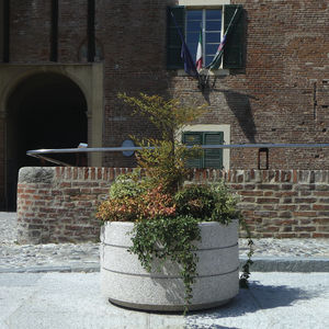 jardinera de acero pintado