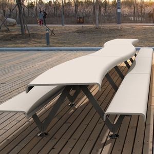 conjunto de mesa y banco contemporáneo