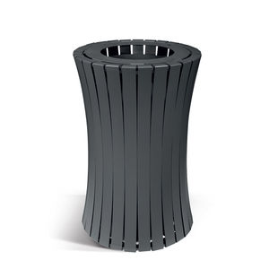 cubo de basura público