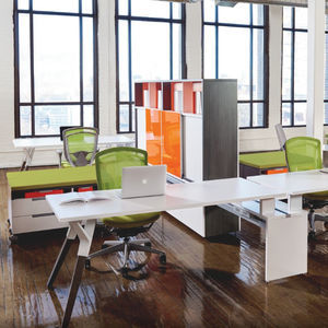 mesa de trabajo contemporánea
