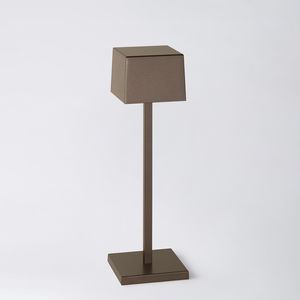 lámpara de mesa