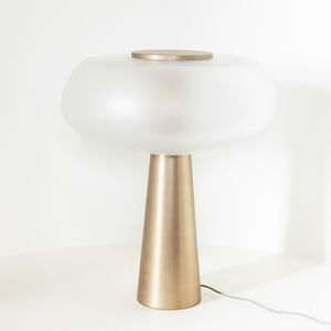 lámpara de mesa
