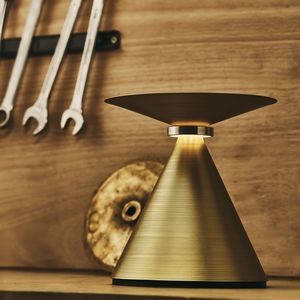 lámpara de mesa