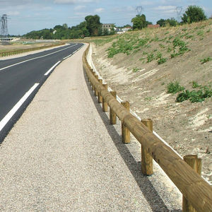 barrera de seguridad de madera