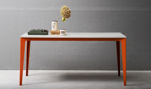 mesa contemporánea