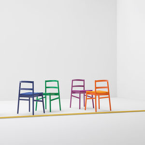 silla de diseño escandinavo