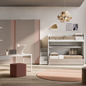 habitación para niños blanca