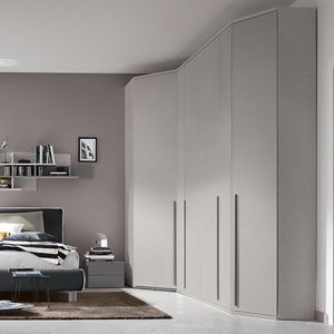 armario de esquina / contemporáneo / de madera lacada / con puertas batientes