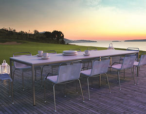mesa contemporánea