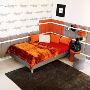 habitación para niños naranja