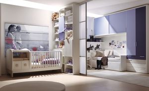 habitación para niños violeta