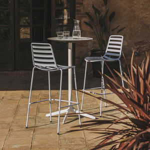 silla de bar contemporánea