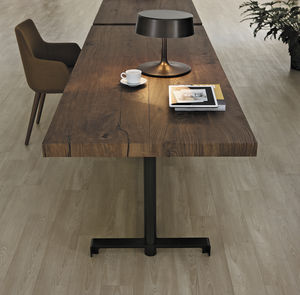 mesa de reuniones contemporánea
