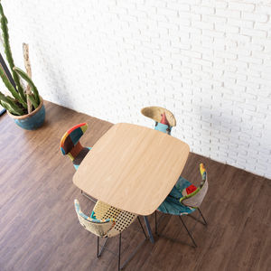 mesa de comedor contemporánea