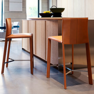 silla de bar contemporánea