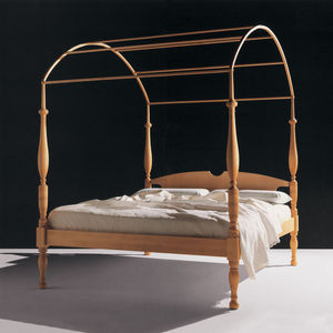 cama con dosel